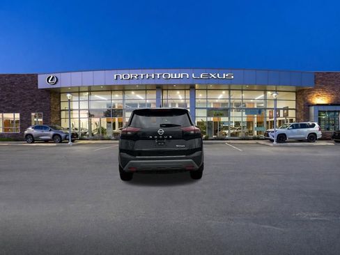 Used 2021 Nissan Rogue SV AWD/4WD image 19