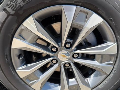Used 2025 Chevrolet Equinox LT AWD/4WD image 6