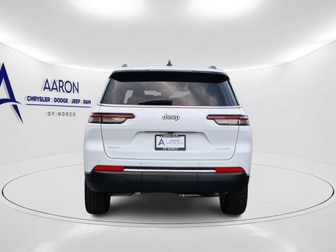 New 2026 Jeep Grand Cherokee L Laredo w/ Trailer Tow Package AWD/4WD image 3