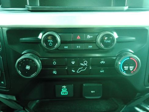 Used 2025 Ford F250 XLT image 45