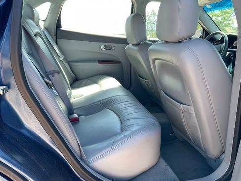 Used 2005 Buick LaCrosse CXL FWD image 31