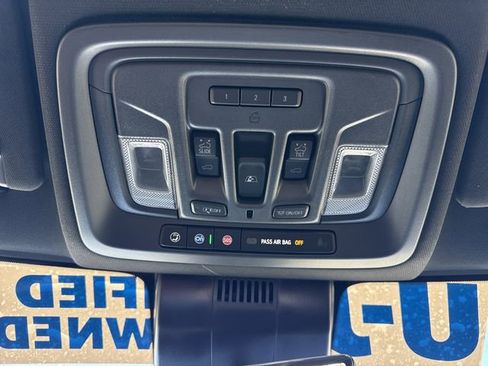 Used 2025 Chevrolet Silverado 1500 High Country w/ Technology Package image 21