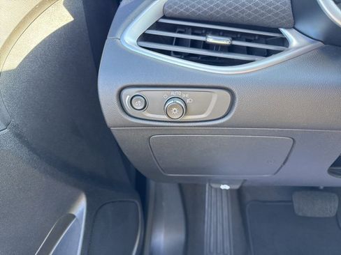 Used 2023 Chevrolet Malibu LT image 19