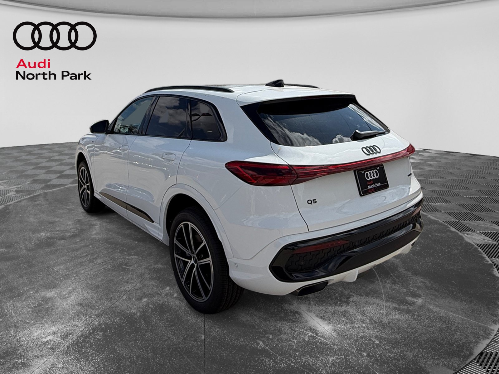 New 2026 Audi Q5 Premium Plus AWD/4WD image 3