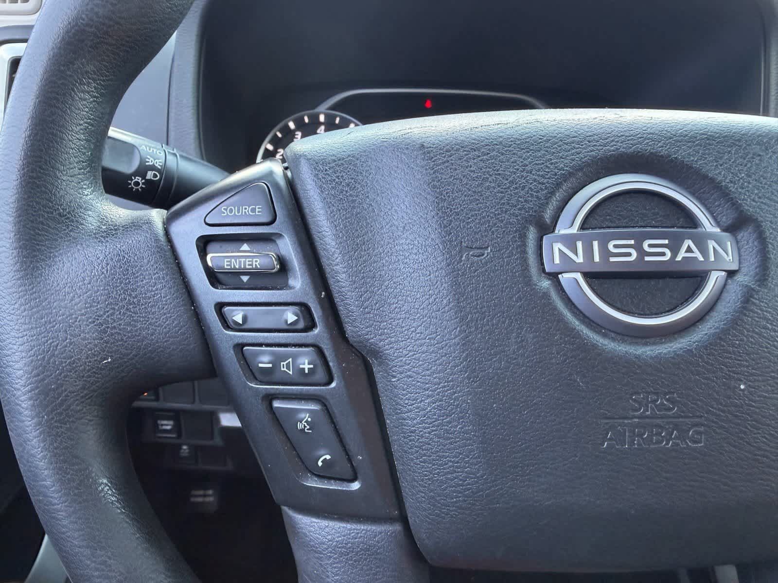 Used 2022 Nissan Frontier SV w/ Technology Package RWD image 11