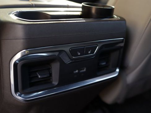 Used 2022 Chevrolet Silverado 1500 LTZ image 29