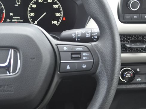 Certified 2025 Honda HR-V LX image 20