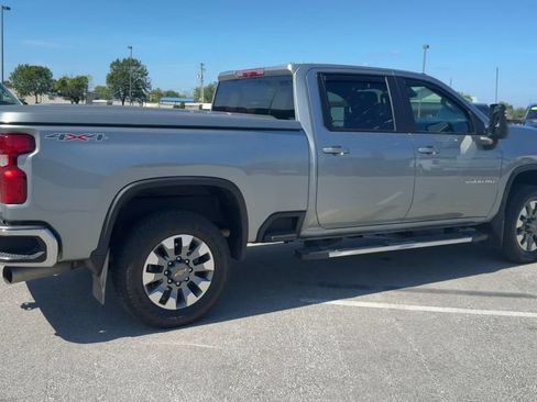 Used 2025 Chevrolet Silverado 2500 LT AWD/4WD image 7