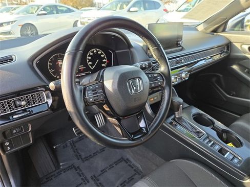Used 2023 Honda Civic Sport image 12