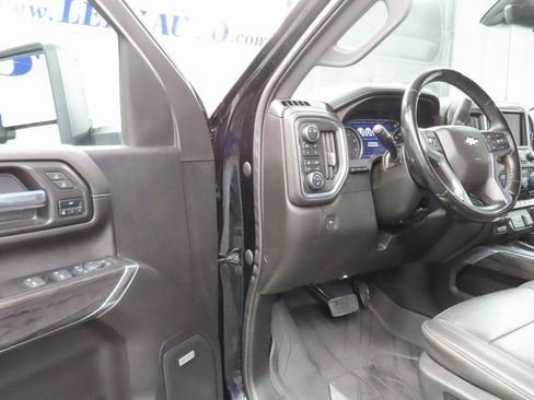 Used 2023 Chevrolet Silverado 3500 LTZ w/ LTZ Convenience Package image 61