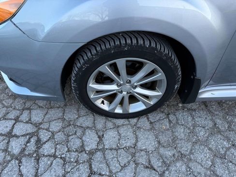 Used 2013 Subaru Legacy 2.5i Premium w/ All-Weather Pkg + Moonroof image 9