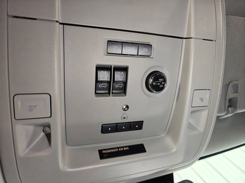 Used 2020 GMC Yukon SLT w/ Premium Edition AWD/4WD image 14