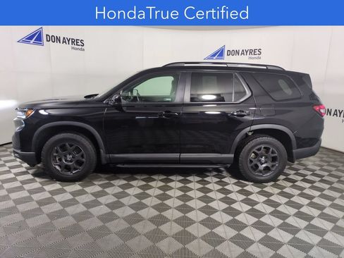 Certified 2025 Honda Pilot TrailSport image 2