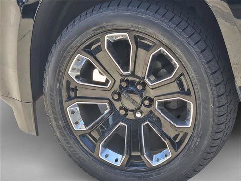 Used 2019 GMC Yukon Denali w/ Denali Ultimate Package AWD/4WD image 9