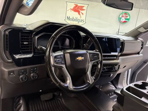 Used 2024 Chevrolet Silverado 2500 LT w/ Convenience Package AWD/4WD image 26