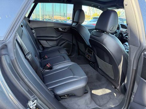New 2025 Audi Q8 Premium Plus image 12