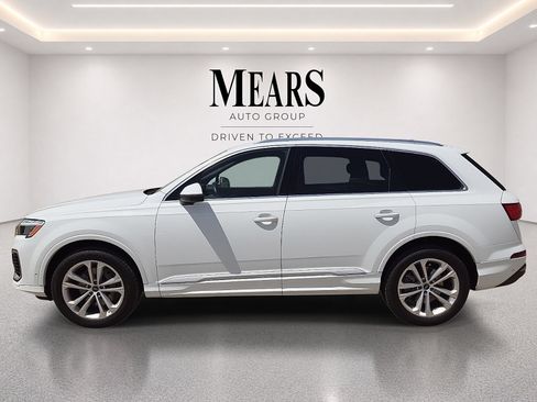 Used 2025 Audi Q7 3.0T Premium Plus AWD/4WD image 2