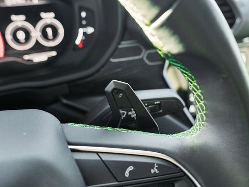 Used 2021 Lamborghini Urus image 58