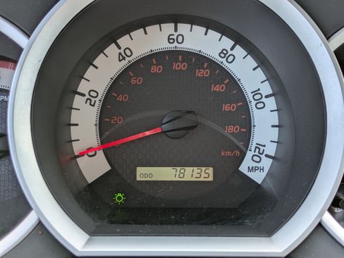 Used 2015 Toyota Tacoma PreRunner w/ SR5 Package image 21