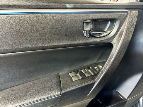 Used 2016 Toyota Corolla S image 24