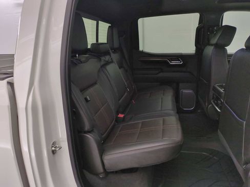 Used 2024 Chevrolet Silverado 1500 High Country w/ High Country Premium Package image 20