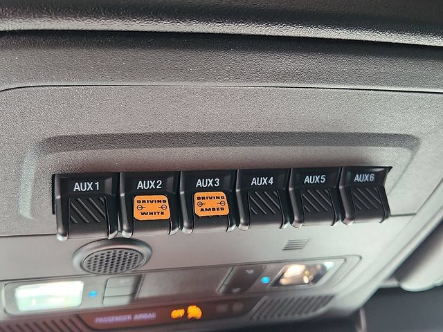 Used 2025 Ford Bronco Badlands AWD/4WD image 32