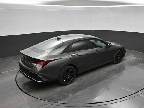 New 2026 Hyundai Elantra SEL Sport FWD image 31