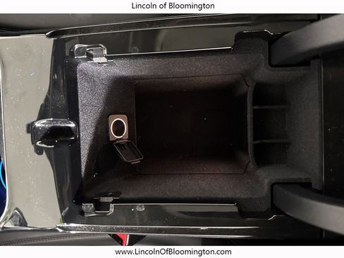 Used 2022 Lincoln Nautilus Reserve image 49