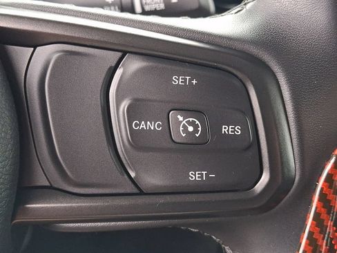 Used 2022 Jeep Gladiator Sport AWD/4WD image 24