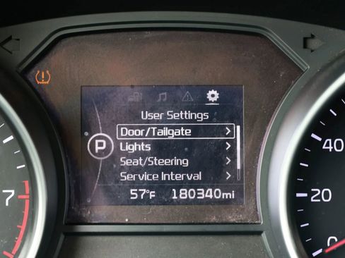 Used 2015 Kia Sedona EX image 50