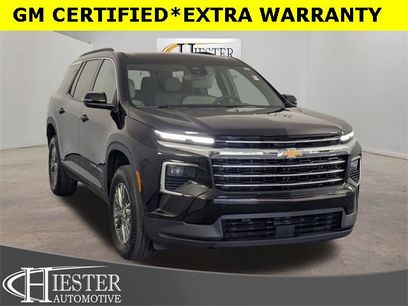 Used 2025 Chevrolet Traverse LT