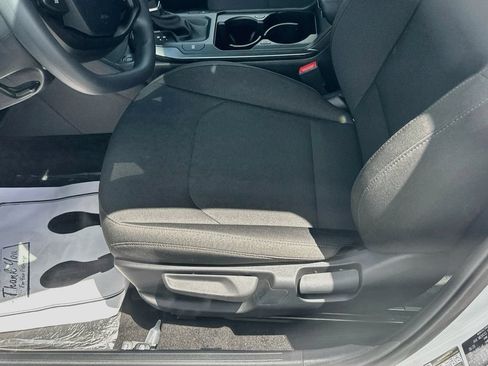 New 2026 Kia K4 FWD image 18