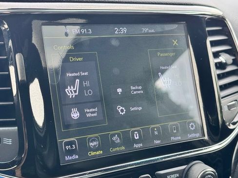 Used 2020 Jeep Grand Cherokee Altitude AWD/4WD image 36