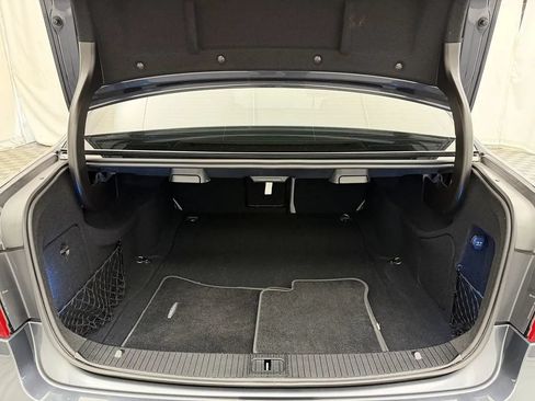 Used 2010 Mercedes-Benz E 350 4MATIC Sedan image 22