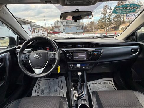 Used 2015 Toyota Corolla S image 14