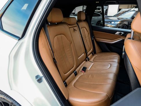 Used 2022 BMW X5 sDrive40i w/ M Sport Package RWD image 37