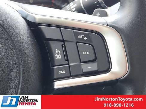 Used 2020 Jaguar E-PACE SE AWD/4WD image 29