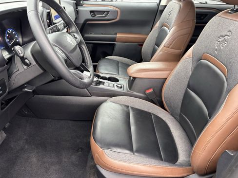 Used 2024 Ford Bronco Sport Outer Banks w/ Tech Package image 17