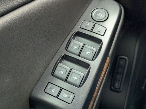 Used 2019 Chevrolet Tahoe LT image 27