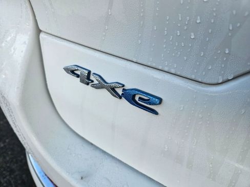 Used 2023 Jeep Grand Cherokee Overland w/ Luxury Tech Group IV image 12