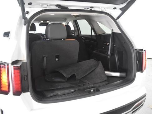 Used 2023 Kia Sorento X-Line EX image 7