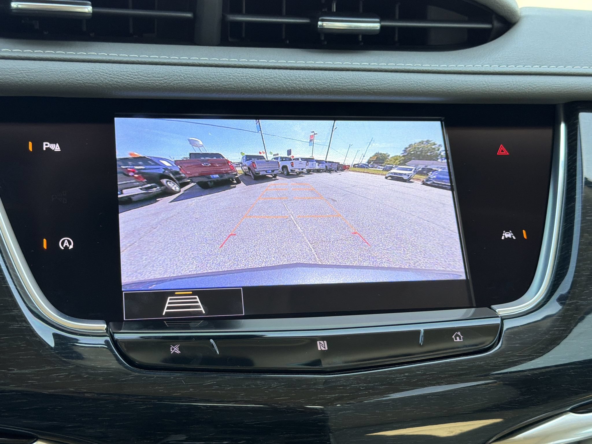 Used 2020 Cadillac XT6 Premium Luxury FWD image 5