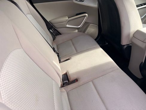 Used 2023 Kia Soul LX w/ LX Technology Package FWD image 15