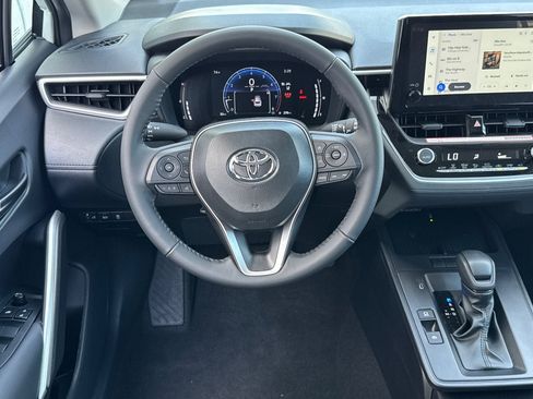 New 2026 Toyota Corolla Cross LE FWD image 15