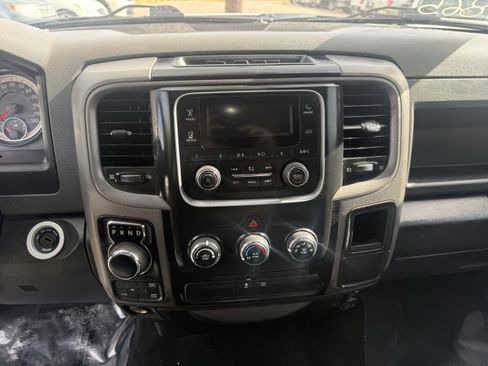 Used 2018 RAM 1500 Express AWD/4WD image 15