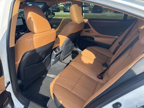 Used 2025 Lexus ES 350 Ultra Luxury image 53