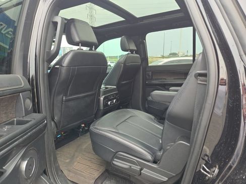 Used 2021 Ford Expedition Max Limited AWD/4WD image 13