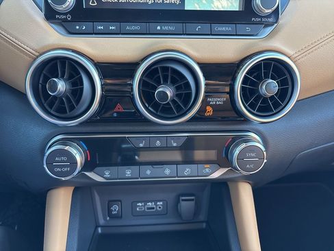 New 2025 Nissan Sentra SV w/ SV Premium Package image 14