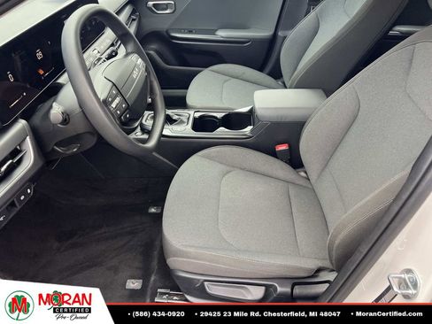 Used 2025 Kia K4 FWD image 17