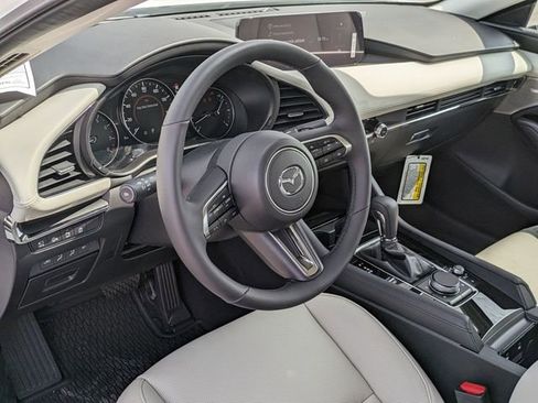 New 2025 MAZDA MAZDA3 2.5 Turbo Sedan w/Premium Plus image 13